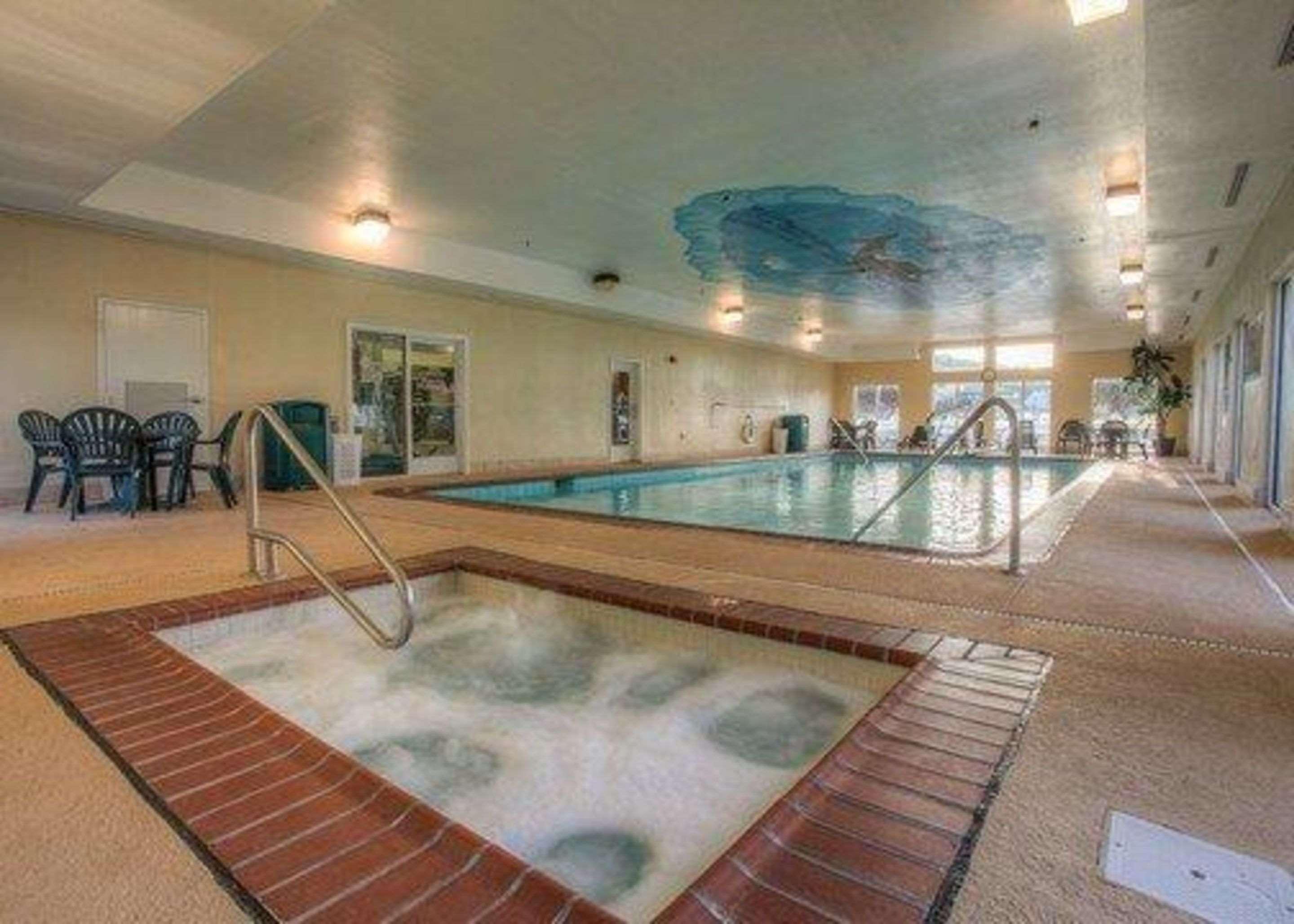 Comfort Suites At Rivergate Mall Гудлетсвилл Экстерьер фото