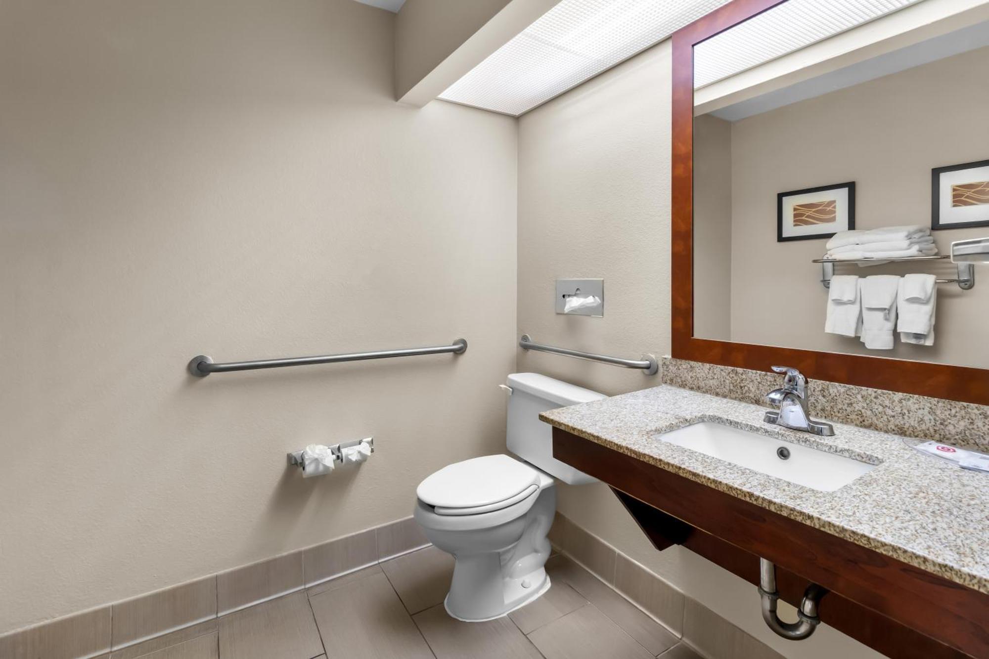 Comfort Suites At Rivergate Mall Гудлетсвилл Экстерьер фото