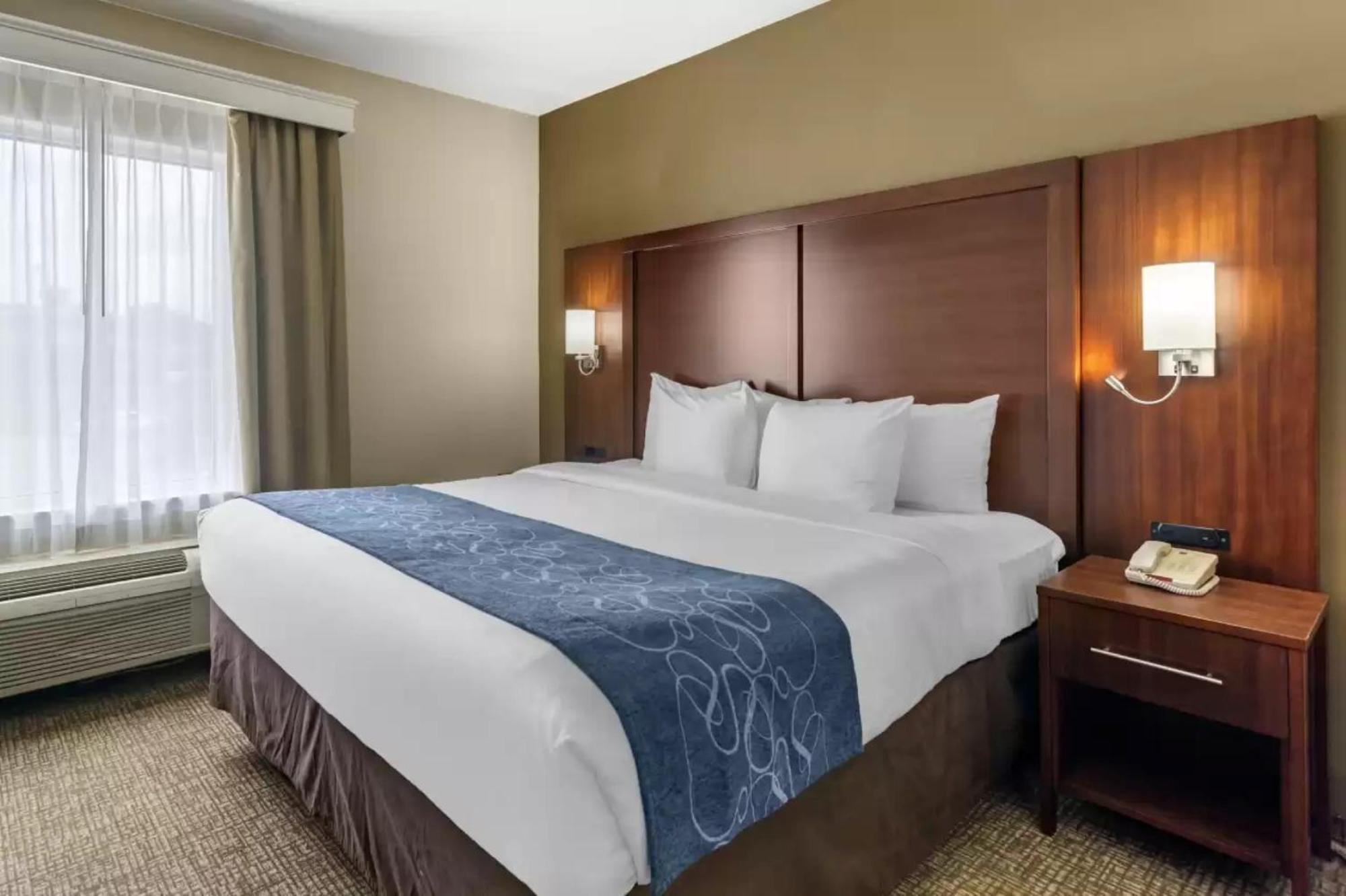 Comfort Suites At Rivergate Mall Гудлетсвилл Экстерьер фото